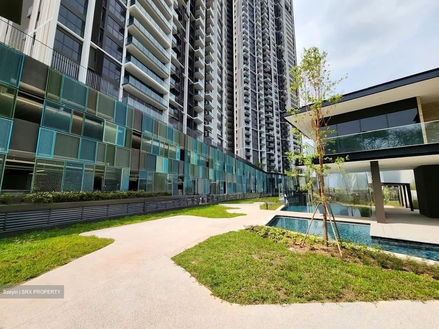 Avenue South Residence (D3), Apartment #579793601